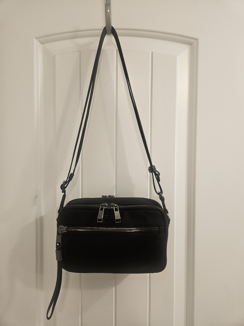 Tumi Black Nylon Crossbody Bag with Gunmetal  Hardware. Voyageur Collection - Picture 11 of 13